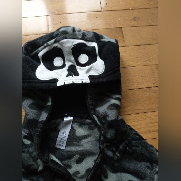 Boys onesie - Picture 2 of 2